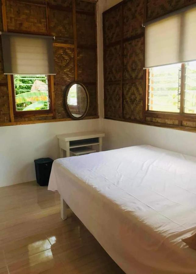 Mioki Hometel Batuan Buitenkant foto